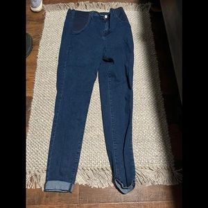 SHEIN size small (2) maternity pants never worn
